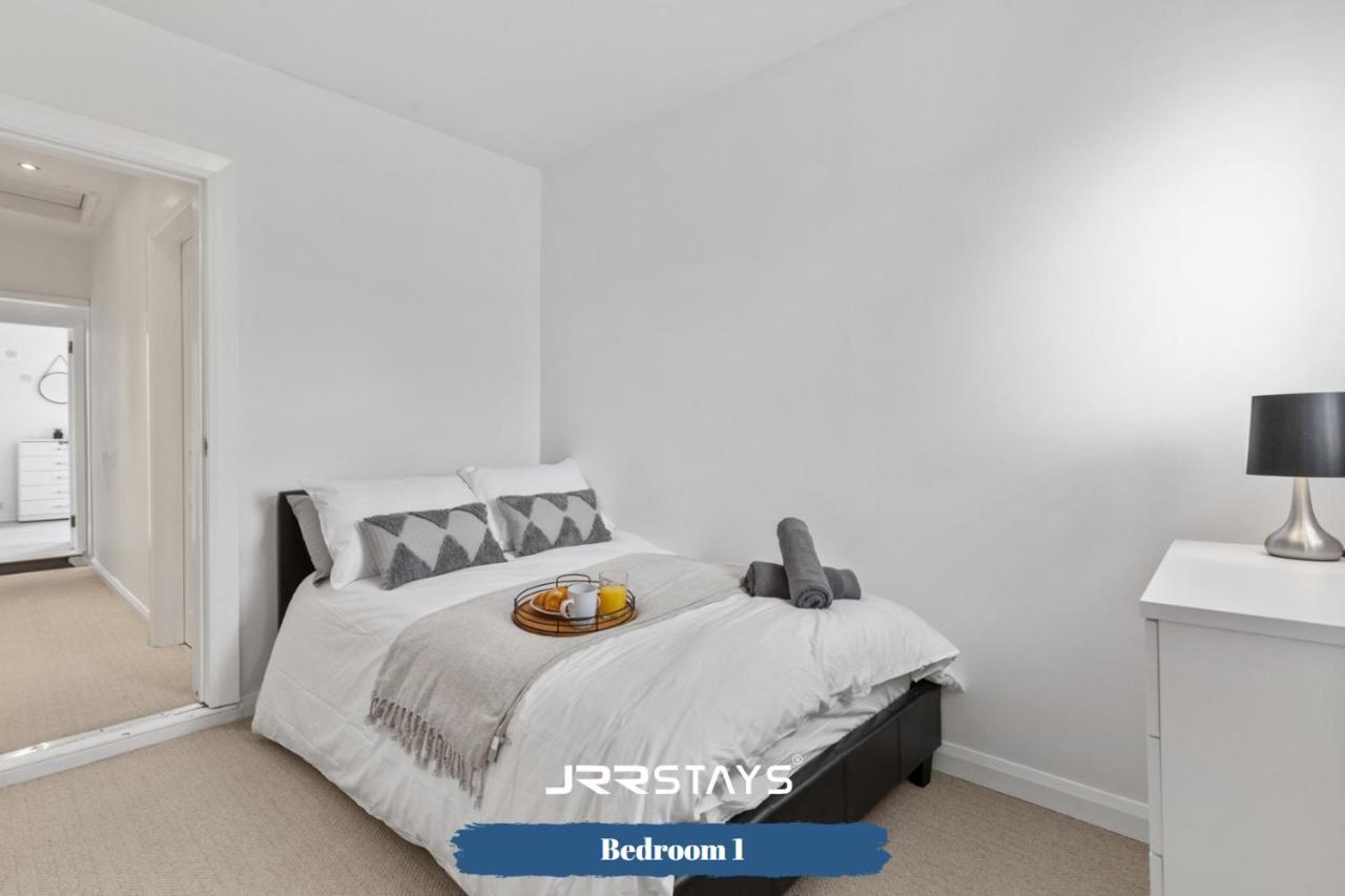 Nuneaton - Ideal 3 Bedroom, Wi-Fi Parking, Sleeps 6 - Jrr Stays מראה חיצוני תמונה